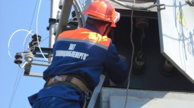 АТ «Вінницяобленерго» – особистий кабінет, передати покази лічильника, кол-центр 0 (800) 30-95-95 Перемога електромонтерів Вінницьких МЕМ у Немирові_4