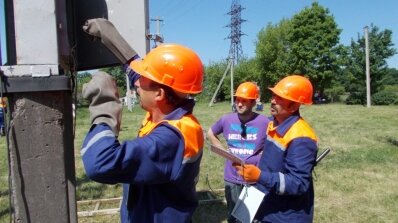 АТ «Вінницяобленерго» – особистий кабінет, передати покази лічильника, кол-центр 0 (800) 30-95-95 Найвправнішу бригаду електромонтерів - 2015 визначать у Бару_5