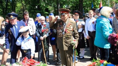 АТ «Вінницяобленерго» – особистий кабінет, передати покази лічильника, кол-центр 0 (800) 30-95-95 Андрій Поліщук взяв участь у заходах до 70-річчя Великої Перемоги_7