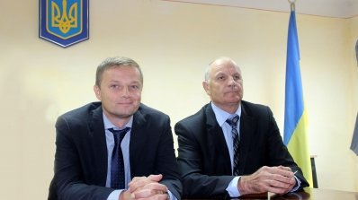 АТ «Вінницяобленерго» – особистий кабінет, передати покази лічильника, кол-центр 0 (800) 30-95-95 Нові автомобілі - енергетикам_1