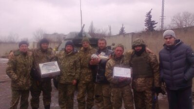 АТ «Вінницяобленерго» – особистий кабінет, передати покази лічильника, кол-центр 0 (800) 30-95-95 Військові подякували енергетикам за надану допомогу_4