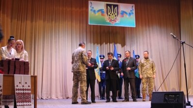 АТ «Вінницяобленерго» – особистий кабінет, передати покази лічильника, кол-центр 0 (800) 30-95-95 Андрій Поліщук взяв участь у заходах, присвячених Дню захисників Донецького летовища _13
