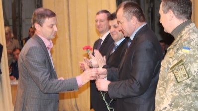 АТ «Вінницяобленерго» – особистий кабінет, передати покази лічильника, кол-центр 0 (800) 30-95-95 Андрій Поліщук взяв участь у заходах, присвячених Дню захисників Донецького летовища _16