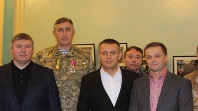 АТ «Вінницяобленерго» – особистий кабінет, передати покази лічильника, кол-центр 0 (800) 30-95-95 Андрій Поліщук взяв участь у заходах, присвячених Дню захисників Донецького летовища _19