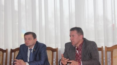 АТ «Вінницяобленерго» – особистий кабінет, передати покази лічильника, кол-центр 0 (800) 30-95-95 Андрій Поліщук зустрівся з колективом Літинських електромереж_12