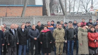 АТ «Вінницяобленерго» – особистий кабінет, передати покази лічильника, кол-центр 0 (800) 30-95-95 Пам'ятник Героям Небесної Сотні у Літині_18