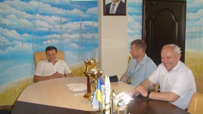 АТ «Вінницяобленерго» – особистий кабінет, передати покази лічильника, кол-центр 0 (800) 30-95-95 Андрій Поліщук зустрівся з нашими спортсменами-переможцями_2