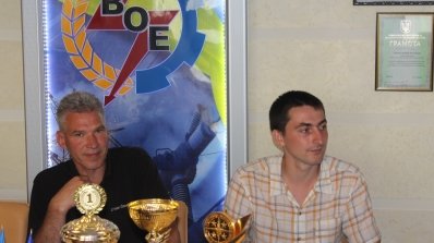 АТ «Вінницяобленерго» – особистий кабінет, передати покази лічильника, кол-центр 0 (800) 30-95-95 Андрій Поліщук зустрівся з нашими спортсменами-переможцями_3