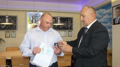 АТ «Вінницяобленерго» – особистий кабінет, передати покази лічильника, кол-центр 0 (800) 30-95-95 Гендиректора і працівників Товариства відзначено нагородами _4