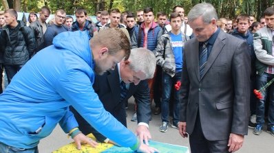АТ «Вінницяобленерго» – особистий кабінет, передати покази лічильника, кол-центр 0 (800) 30-95-95 Шана і пам'ять герою_12