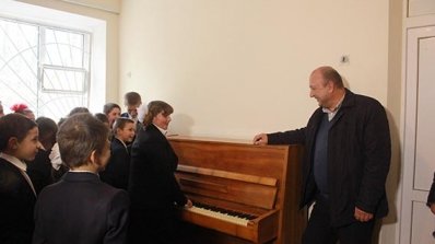 АТ «Вінницяобленерго» – особистий кабінет, передати покази лічильника, кол-центр 0 (800) 30-95-95 Подарували дітям радість_20
