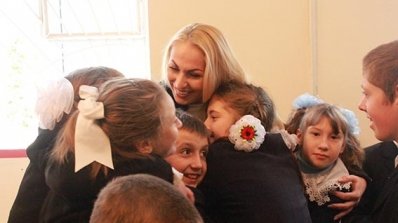 АТ «Вінницяобленерго» – особистий кабінет, передати покази лічильника, кол-центр 0 (800) 30-95-95 Подарували дітям радість_29