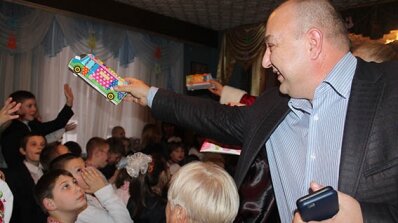 АТ «Вінницяобленерго» – особистий кабінет, передати покази лічильника, кол-центр 0 (800) 30-95-95 Святий Миколай і енергетики подарували дітям свято_8