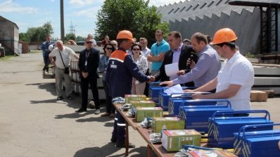 АТ «Вінницяобленерго» – особистий кабінет, передати покази лічильника, кол-центр 0 (800) 30-95-95 Змагання електромонтерів завершено_23