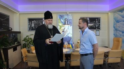АТ «Вінницяобленерго» – особистий кабінет, передати покази лічильника, кол-центр 0 (800) 30-95-95 Андрія Поліщука нагороджено орденом Святого Миколи Чудотворця_1
