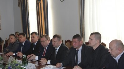 АТ «Вінницяобленерго» – особистий кабінет, передати покази лічильника, кол-центр 0 (800) 30-95-95 Зустріч енергетиків із делегацією з Китаю_6