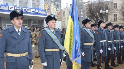 АТ «Вінницяобленерго» – особистий кабінет, передати покази лічильника, кол-центр 0 (800) 30-95-95 У лютому 2014-ого-небо падало, взимку 2018-ого-сніжило цвітом нерозквітлої вишні_8