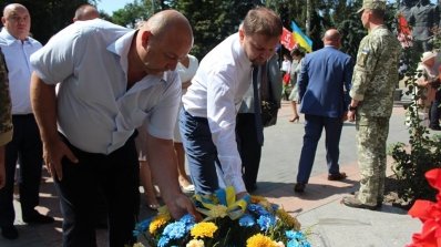 АТ «Вінницяобленерго» – особистий кабінет, передати покази лічильника, кол-центр 0 (800) 30-95-95 Енергетики взяли участь в урочистостях з нагоди державних свят_10