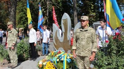 АТ «Вінницяобленерго» – особистий кабінет, передати покази лічильника, кол-центр 0 (800) 30-95-95 Енергетики взяли участь в урочистостях з нагоди державних свят_12