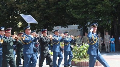 АТ «Вінницяобленерго» – особистий кабінет, передати покази лічильника, кол-центр 0 (800) 30-95-95 Енергетики взяли участь в урочистостях з нагоди державних свят_13
