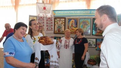АТ «Вінницяобленерго» – особистий кабінет, передати покази лічильника, кол-центр 0 (800) 30-95-95 Енергетики взяли участь в урочистостях з нагоди державних свят_14