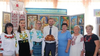 АТ «Вінницяобленерго» – особистий кабінет, передати покази лічильника, кол-центр 0 (800) 30-95-95 Енергетики взяли участь в урочистостях з нагоди державних свят_15