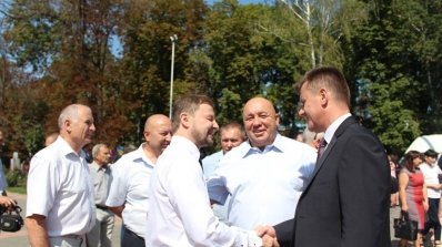 АТ «Вінницяобленерго» – особистий кабінет, передати покази лічильника, кол-центр 0 (800) 30-95-95 Енергетики взяли участь в урочистостях з нагоди державних свят_18