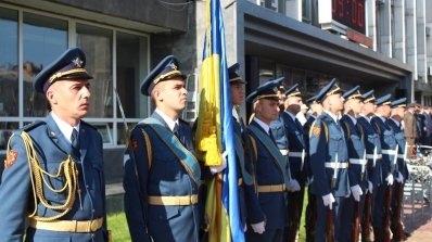 АТ «Вінницяобленерго» – особистий кабінет, передати покази лічильника, кол-центр 0 (800) 30-95-95 Енергетики взяли участь в урочистостях з нагоди державних свят_3