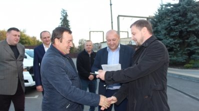 АТ «Вінницяобленерго» – особистий кабінет, передати покази лічильника, кол-центр 0 (800) 30-95-95 6 нових автомобілів отримали енергетики районних електромереж_1