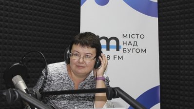 АТ «Вінницяобленерго» – особистий кабінет, передати покази лічильника, кол-центр 0 (800) 30-95-95 Директор комерційний Ганна Пістружак в ефірі радіо "Місто над Бугом"_1
