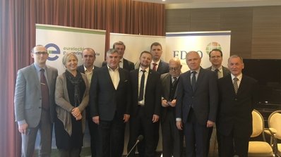АТ «Вінницяобленерго» – особистий кабінет, передати покази лічильника, кол-центр 0 (800) 30-95-95 Андрій Поліщук взяв участь у роботі круглого столу з актуальних питань енергетики_2