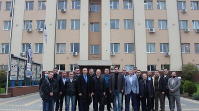 АТ «Вінницяобленерго» – особистий кабінет, передати покази лічильника, кол-центр 0 (800) 30-95-95 Про зустріч керівників технічних служб енергетичних компаній України._18