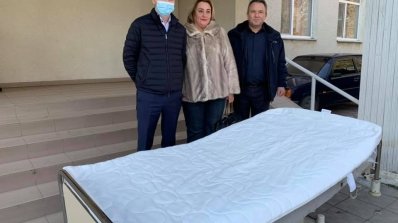 АТ «Вінницяобленерго» – особистий кабінет, передати покази лічильника, кол-центр 0 (800) 30-95-95 Допомога медикам - справа свята._1