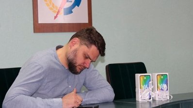 АТ «Вінницяобленерго» – особистий кабінет, передати покази лічильника, кол-центр 0 (800) 30-95-95 Розіграно перших два смартфони серед учасників конкурсу «Сучасний споживач-2021»._4