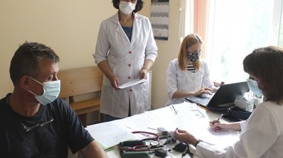 АТ «Вінницяобленерго» – особистий кабінет, передати покази лічильника, кол-центр 0 (800) 30-95-95 Працівники АТ «Вінницяобленерго» почали вакцинуватися від COVID-19. _13