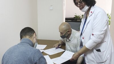 АТ «Вінницяобленерго» – особистий кабінет, передати покази лічильника, кол-центр 0 (800) 30-95-95 Про наших медичних працівників._4