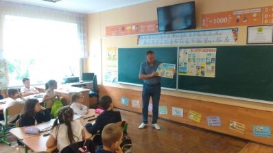 АТ «Вінницяобленерго» – особистий кабінет, передати покази лічильника, кол-центр 0 (800) 30-95-95 Піклуємося про безпеку школярів_2