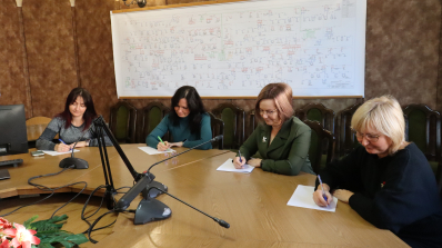 АТ «Вінницяобленерго» – personal account, transmit meter readings, call center 0 (800) 217-217 Мова єднає мільйони українців_1