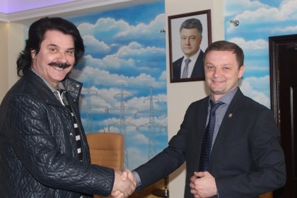 АТ «Вінницяобленерго» – особистий кабінет, передати покази лічильника, кол-центр 0 (800) 30-95-95 Зірка української естради відвідала енергетиків_0