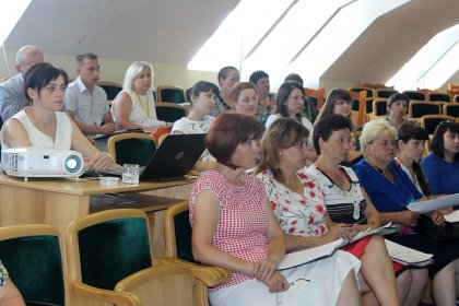 АТ «Вінницяобленерго» – особистий кабінет, передати покази лічильника, кол-центр 0 (800) 30-95-95 Економісти поспілкувались на інформаційно-навчальних заняттях_0