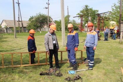 АТ «Вінницяобленерго» – особистий кабінет, передати покази лічильника, кол-центр 0 (800) 30-95-95 У Липовецьких ЕМ визначали кращих за професією_0