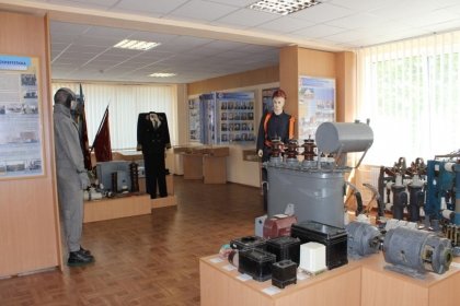 АТ «Вінницяобленерго» – особистий кабінет, передати покази лічильника, кол-центр 0 (800) 30-95-95 У музеї енергетики Вінниччини буде стенд про АТО_0