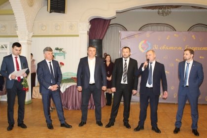 АТ «Вінницяобленерго» – особистий кабінет, передати покази лічильника, кол-центр 0 (800) 30-95-95 Влада привітала енергетиків_0