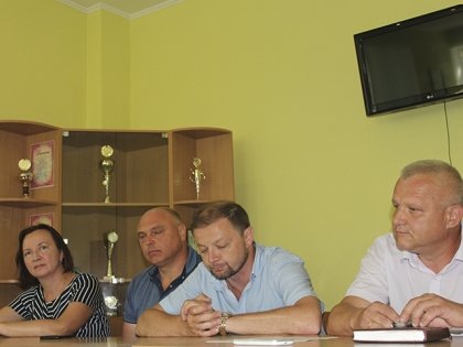 АТ «Вінницяобленерго» – особистий кабінет, передати покази лічильника, кол-центр 0 (800) 30-95-95 Зустріч з трудовим колективом Замостянських ЕМ _0