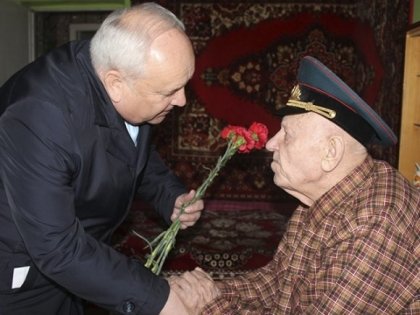 АТ «Вінницяобленерго» – особистий кабінет, передати покази лічильника, кол-центр 0 (800) 30-95-95 Шануймо ветеранів! Низький їм уклін._0