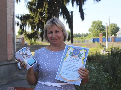 АТ «Вінницяобленерго» – особистий кабінет, передати покази лічильника, кол-центр 0 (800) 30-95-95 Черговий смартфон «доїхав» до свого володаря. _0