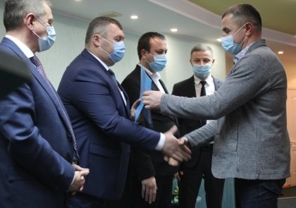 АТ «Вінницяобленерго» – особистий кабінет, передати покази лічильника, кол-центр 0 (800) 30-95-95 Влада Вінниччини привітала обленергівців з професійним святом_0