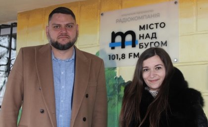 АТ «Вінницяобленерго» – особистий кабінет, передати покази лічильника, кол-центр 0 (800) 30-95-95 Про роботу зі споживачами обленерго йшлося в прямому ефірі радіо "Місто над Бугом"_0