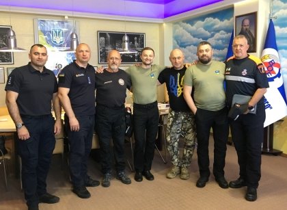АТ «Вінницяобленерго» – особистий кабінет, передати покази лічильника, кол-центр 0 (800) 30-95-95 АНДРІЙ ПОЛІЩУК: «БАЧИМО ІСПАНЦІВ, ЯК НАДІЙНИХ ДОБРИХ ПАРТНЕРІВ»._0