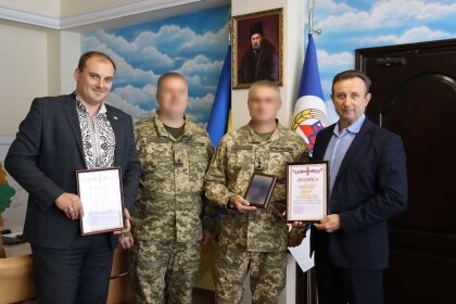 АТ «Вінницяобленерго» – особистий кабінет, передати покази лічильника, кол-центр 0 (800) 30-95-95 6 планшетів для наших військових_0